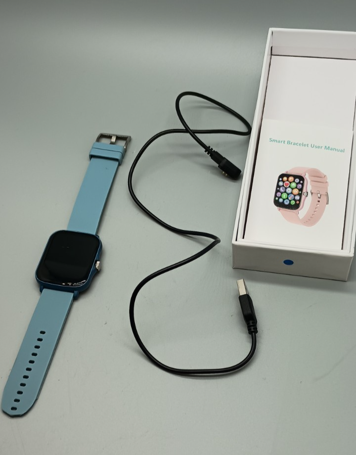 smart watch Android ios blue bracelet great condition with box
