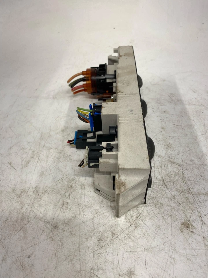 Interruptor selector de aire acondicionado usado se adapta a: Chevrolet Express 2500 2004 camioneta montado en el tablero principal Foto 3 de 4