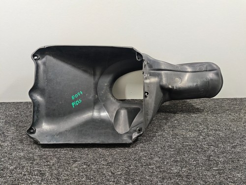 PORSCHE 911 CARRERA 996 RADIATOR COOLING AIR DUCT RIGHT DRIVER SIDE 99657532200