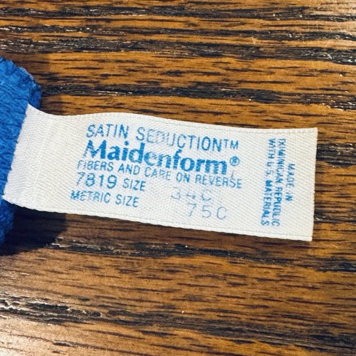 Vintage 90s Liquid Shiny Satin Blue Second Skin Maidenform Bra sz 34C - Picture 5 of 5