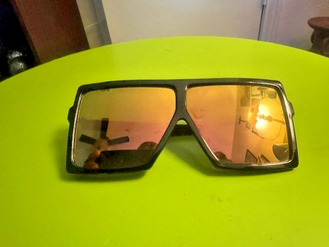 Ladies Oversize Yellow Lens Fashion Sunglasses. Square Design.