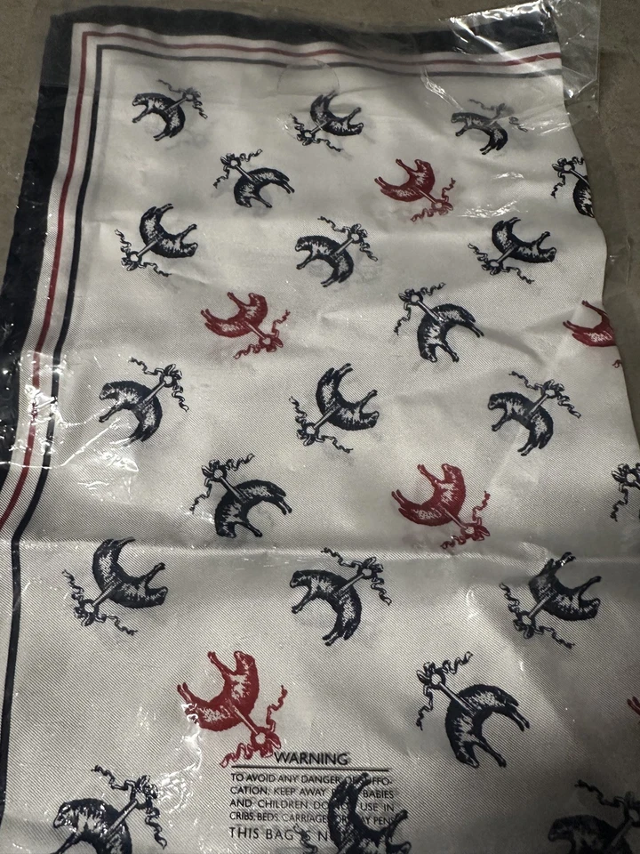 NEW Brooks Brothers Pocket Square Fleece collection. Thom Browne - Image 3 of 4