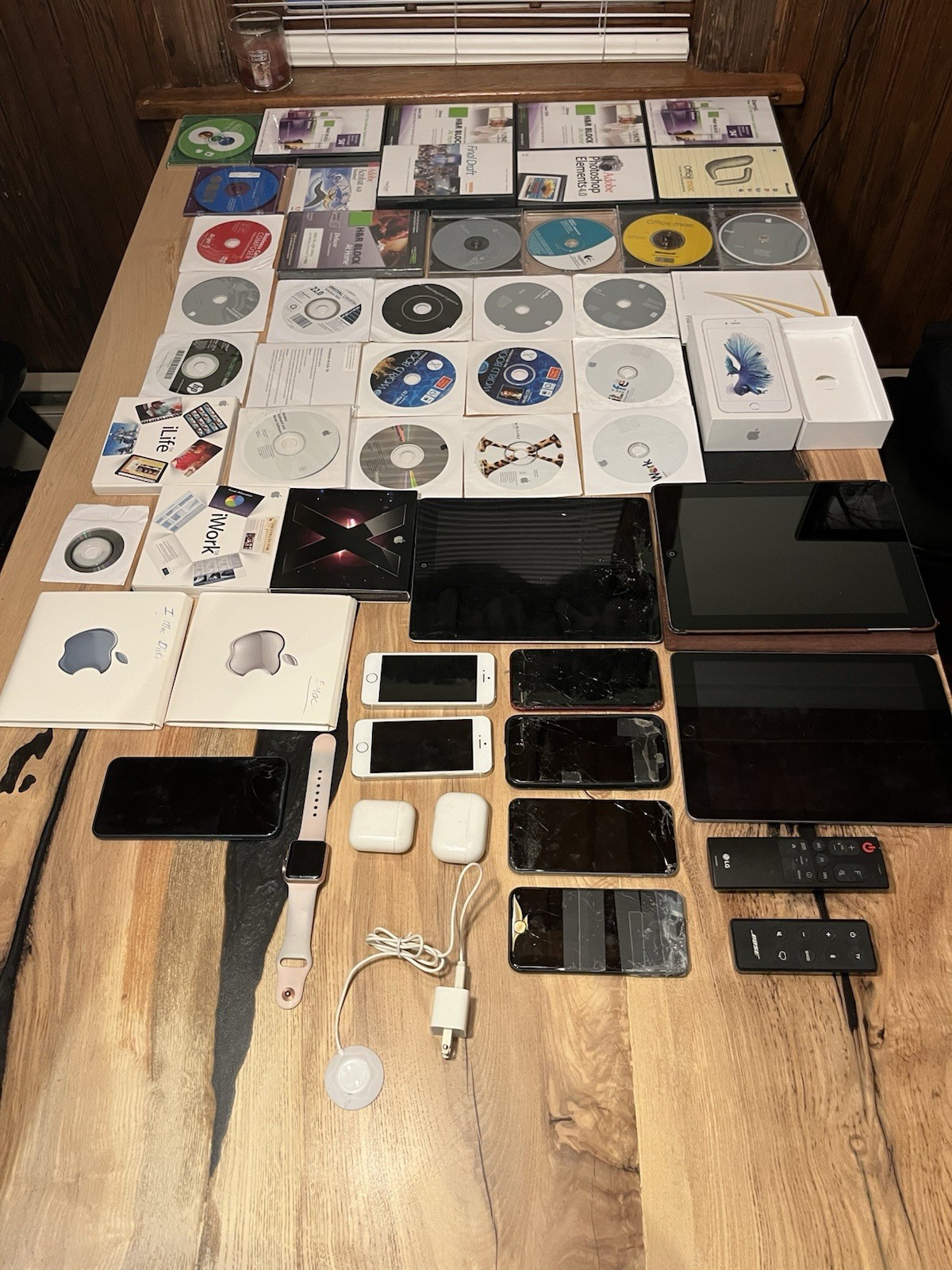 HUGE Electronics Lot Apple, HP, Bose, Etc (SEE DESCRIPTION)