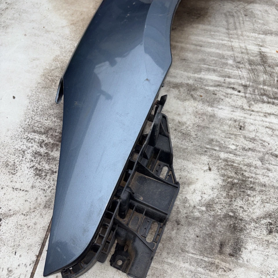 PEUGEOT 307 - ALERÓN DELANTERO IZQUIERDO LADO PASAJERO 2007 SW Mk2 01-08 Foto 3 de 4