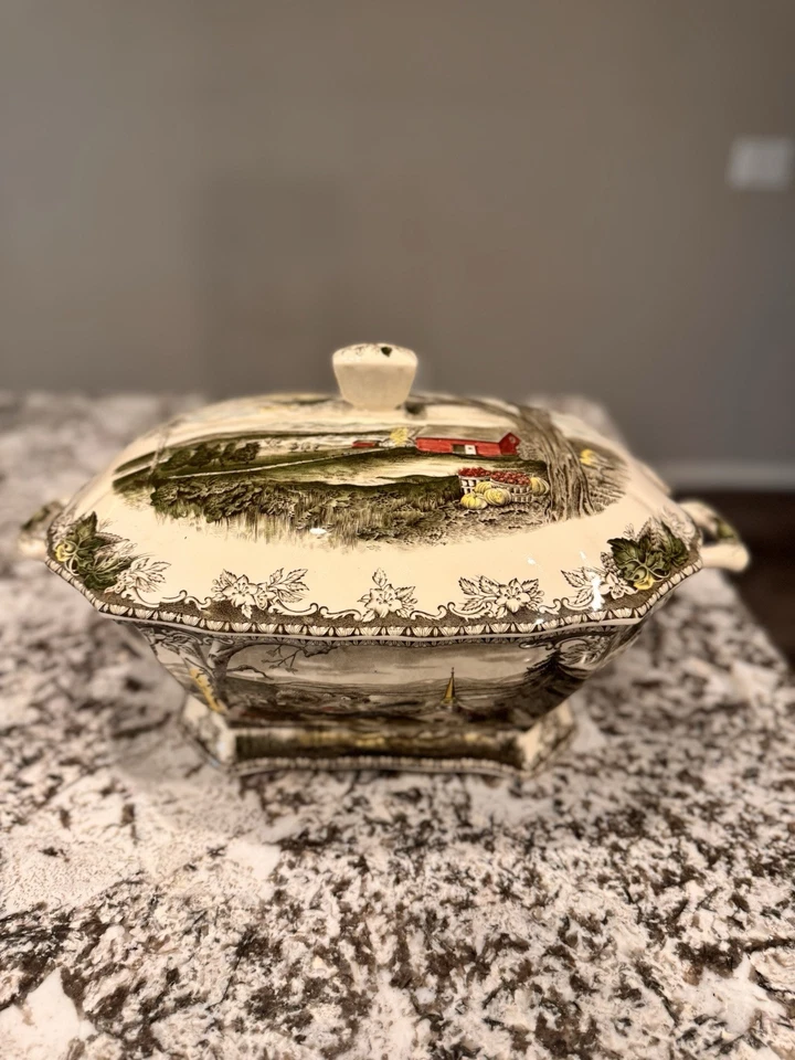 Friendly Village, The ("Made in England" Backstamp) Rectangular Tureen & Lid - Image 2 of 4