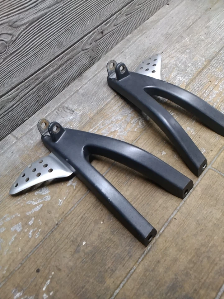 Buell XB XB12 Lightning 左右后乘客脚踏支架 — 第 3/4 张图片