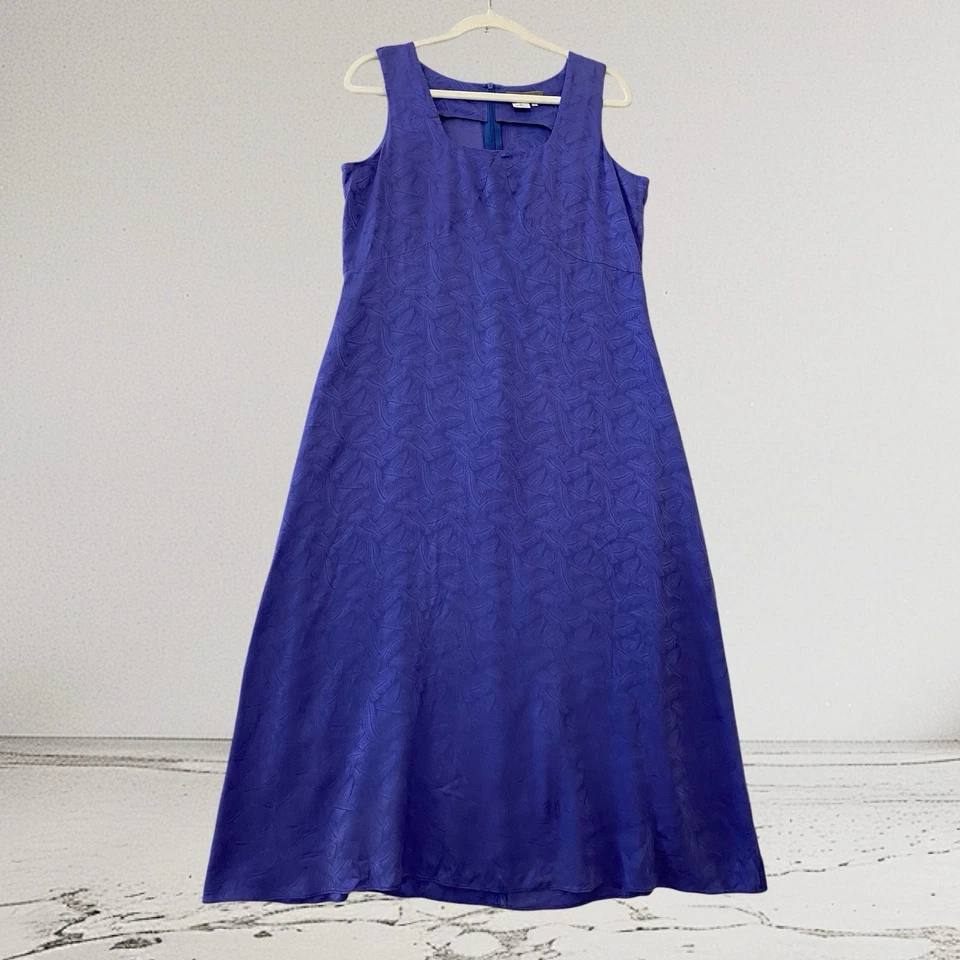 Vestido midi Isabella Bird 100 % seda talla 12 estampado de hojas moradas listo para vacaciones Foto 2 de 4