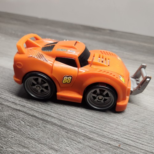 2007 Mattel Fisher Price Shake, 'N Go # 88 Toy Race Car UNRESPONSIVE