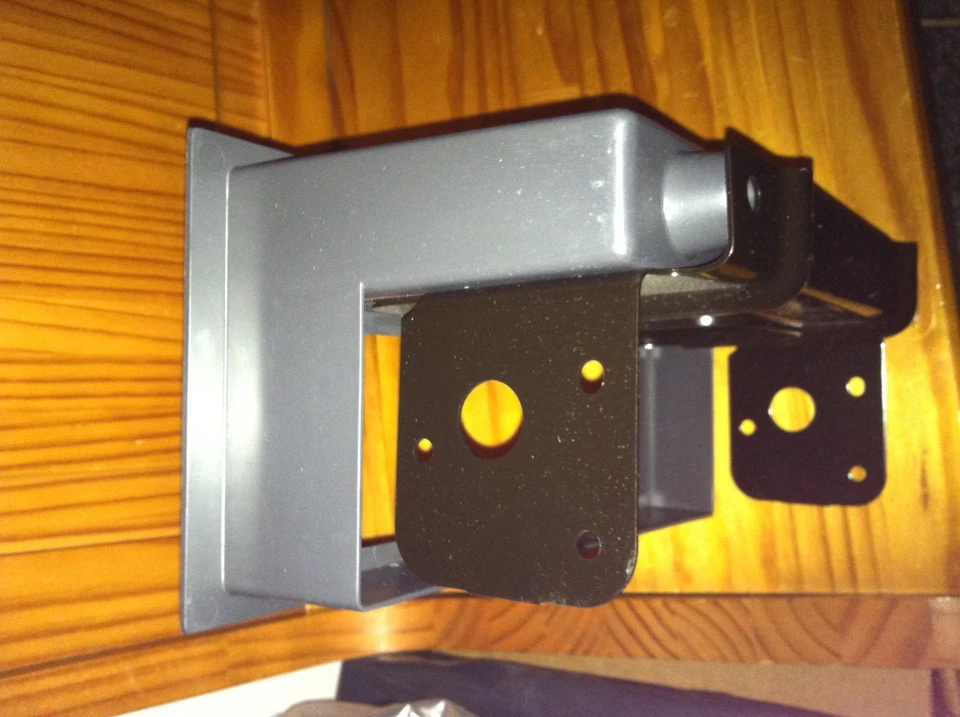 Compartimento central Cadillac Seville para cambiador de 6 CD # GM 25686590 Foto 2 de 4