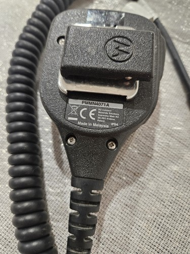 MOTOROLA PMMN4071A IMPRES RSM is a large remote speaker microphone with a 3.5mm - Zdjęcie 2 z 2