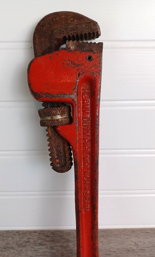 Globemaster 10" Llave de tubo de alta resistencia Herramienta de plomería #63560/10R, de colección