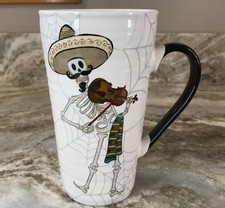 Taza de café grande esqueleto de mariachi con violines Halloween diseño prima 16 oz nueva
