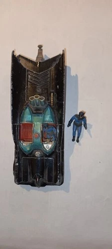 Vintage Corgi Batmobile with figures for spares or repair