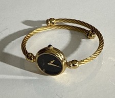 Authentic VTG GUCCI 2700.2.L Gold Bangle Ladies Quartz Watch New Battery
