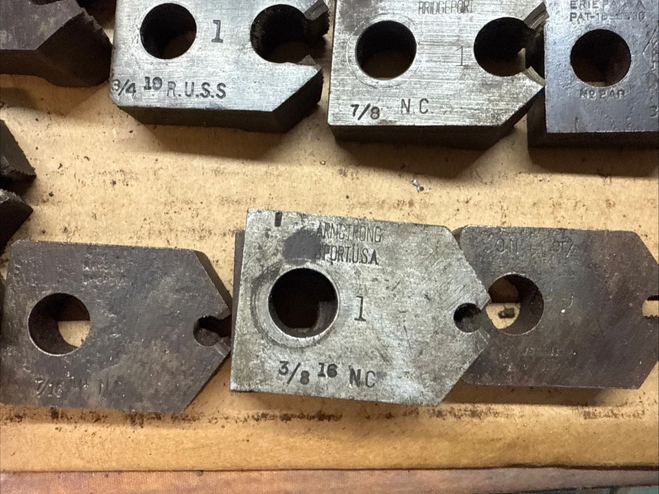 Reed & Armstrong Bridgeport Adjustable Stock Dies Pipe Threader Threading 79 - Image 3 of 4