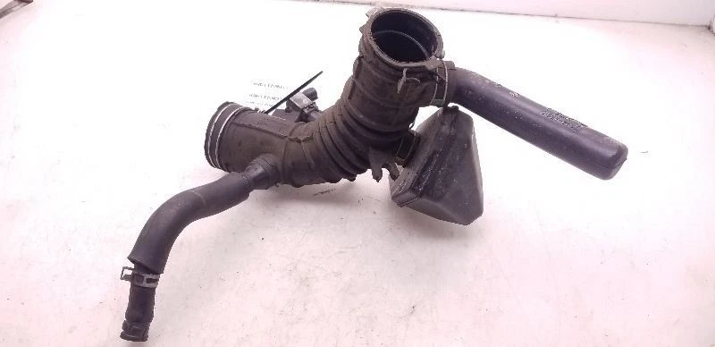 Toyota Camry 2003 2,4 L 4 cilindros filtro de aire montaje de tubo resonador Foto 4 de 4