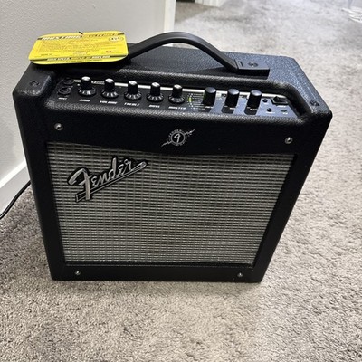 Fender Mustang I (V.2) Guitar Amplifier 70W Amp - Working