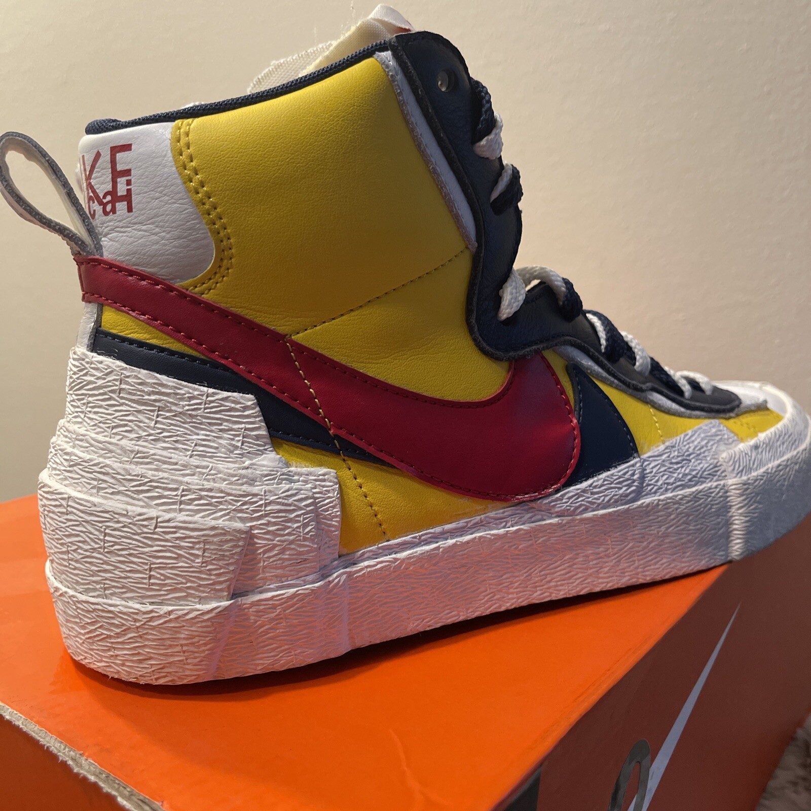 SACAI X NIKE Nike Blazer Mid x sacai varsity rosso mais taglia 10 DS nuovissima BV0072 700