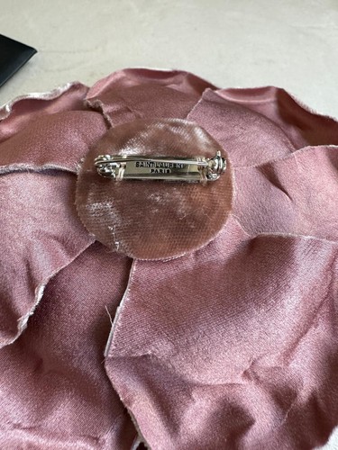 Saint Laurent Brosche Wild Rose Pastell Rosa - Bild 7 von 11