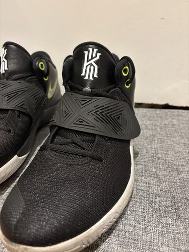 Nike Kyrie Flytrap 3 Basketball Shoes Black Volt Size 11 Great Condition - Picture 5 of 11