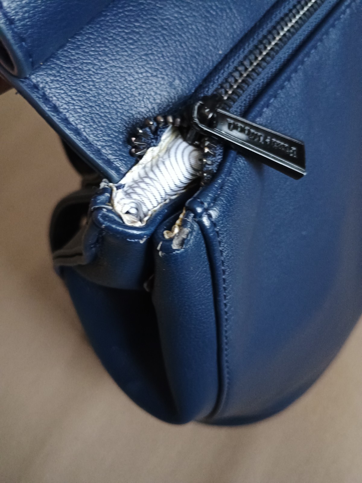 Pixie Mood Mini Convertible Kim Backpack Vegan Le… - image 4