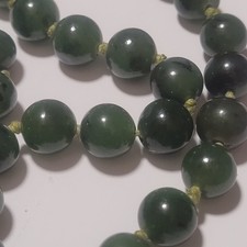 Vintage Hand-Knotted Nephrite Jade Necklace 29inch