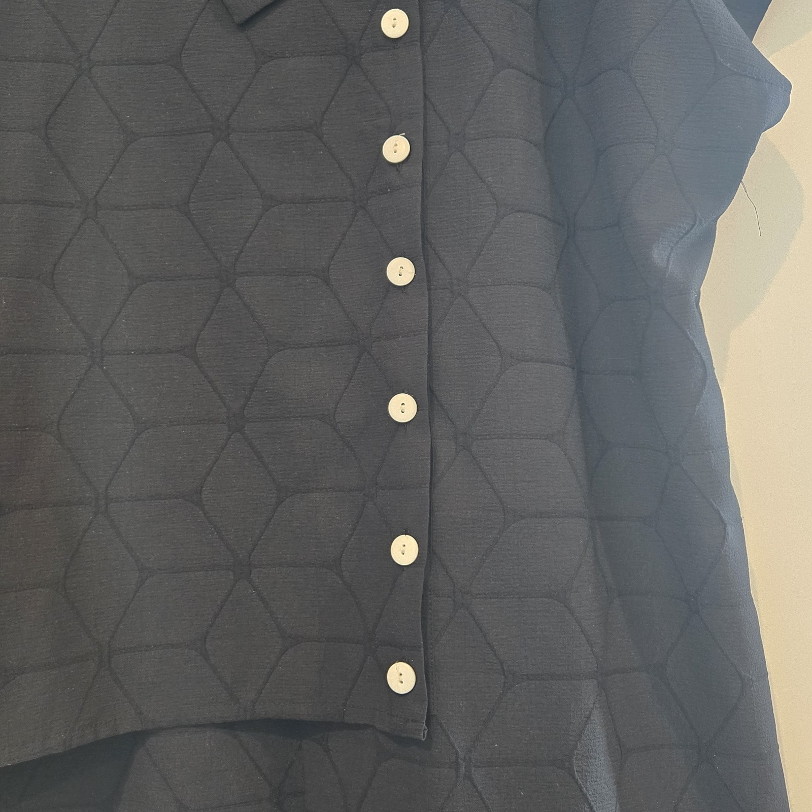 Elsewhere Black Geometric Collared Button Blouse … - image 7