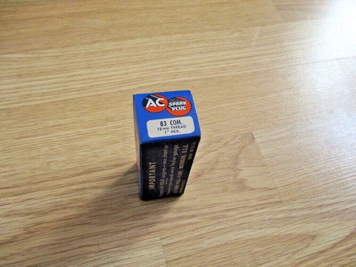 NOS AC Spark Plugs 83-COM Commercial Equipment - Picture 3 of 4