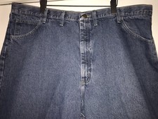 Wrangler Jean Shorts Mens 46 Reg Blue Relaxed Fit Cotton Denim Jeans. EUC