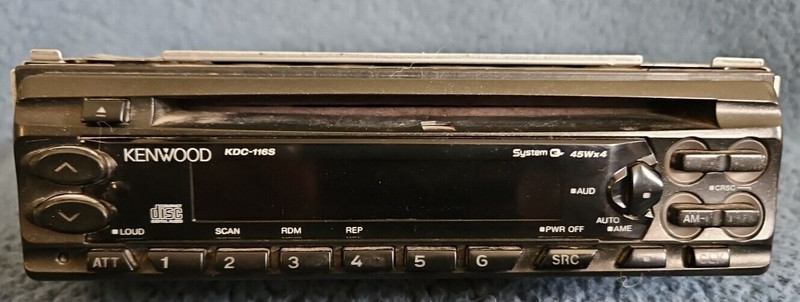 Kenwood  In Dash Car Stereo Model KDC-116S Untested