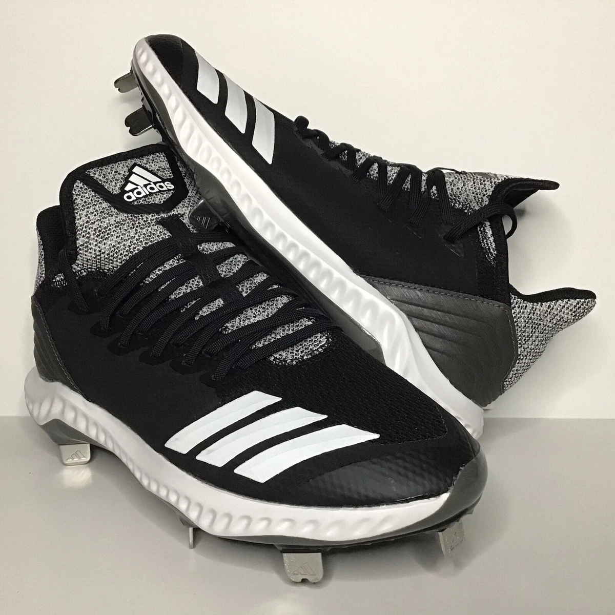 Adidas icon hotsell bounce baseball cleats