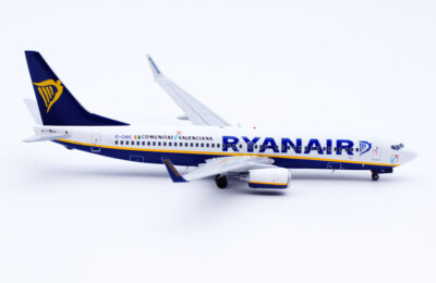 1:200 JC Wings RYANAIR BOEING B737-800 Passenger Airplane