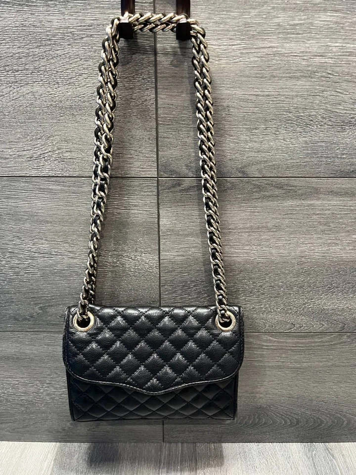 Bandolera Rebecca Minkoff Mini Affair acolchada negra cadena dorada B000419 Foto 2 de 4