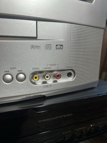 Toshiba MD13P1 13 Inch CRT TV DVD & Gamer No Remote HAS Coax & RCA VINTAGE NICE! - Picture 8 of 10