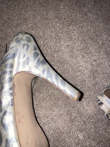 Leopard Patterned Open Toe Shoe - Picture 4 of 4