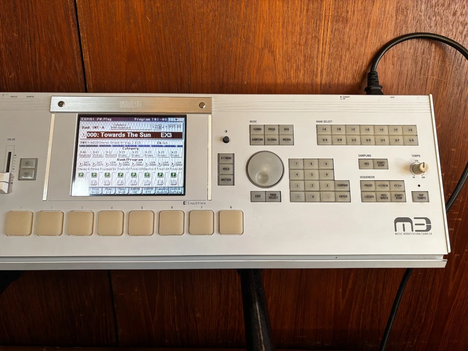 Korg M3 XPANDED M3XP Workstation Ver 2.0.5 Neu Touchpanel & Akku - Bild 3 von 4