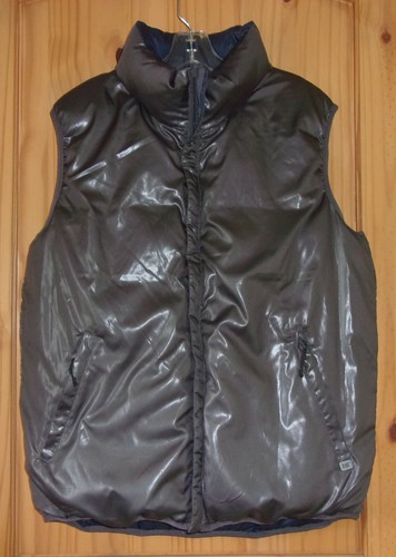 CAT Reversible Navy Blue/Dark Gray Down Vest Like New, Men's L - Picture 3 of 6
