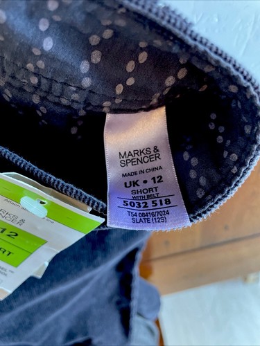 M&S Ladies Black Jeans Size 12 S.UK. New With Tags - Picture 3 of 3