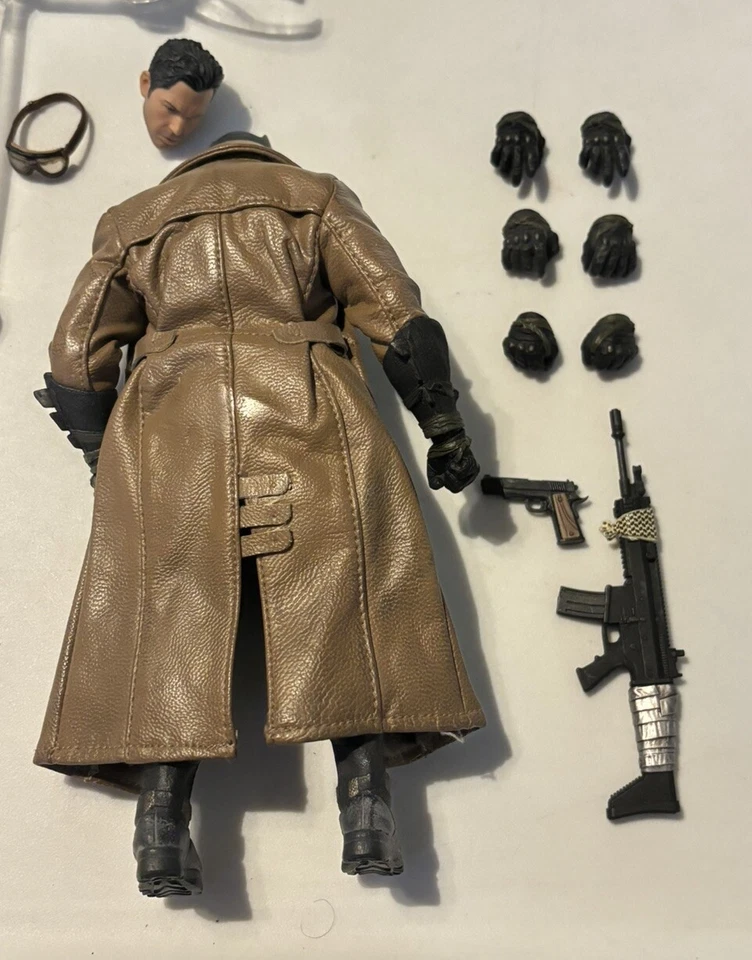 Mezco One:12 Collective PX Exclusive - Knightmare Batman BVS 6” Loose Figure — 第 3/4 张图片