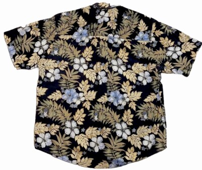 Natural Issue Size M Short Sleeve Button Down Floral Print Hawaiian Style