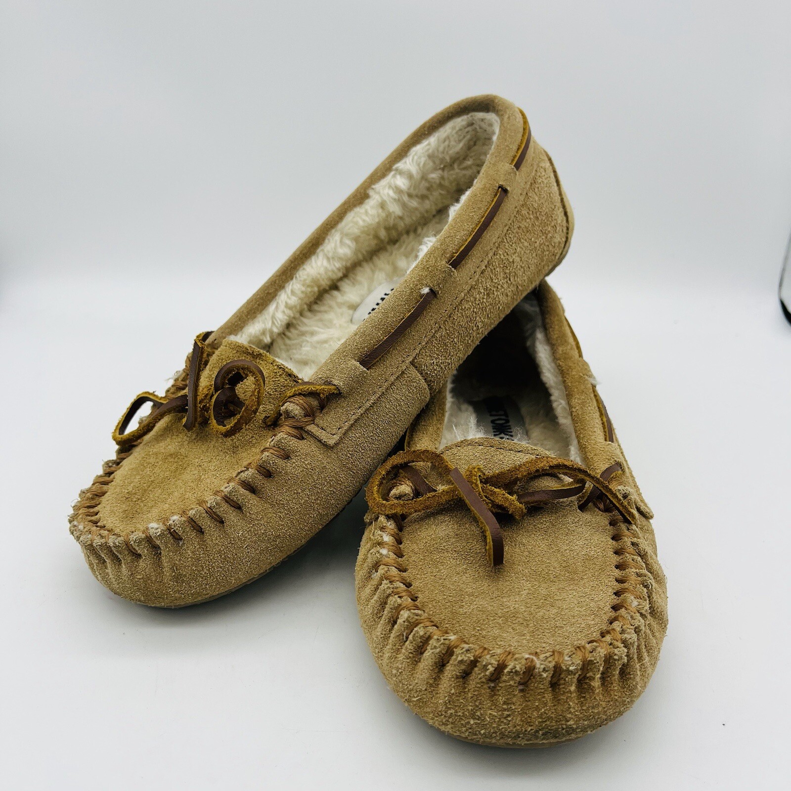 SAOLA Mocassini Minnetonka pelle scamosciata marrone foderato pelliccia sintetica suola rigida 6 stile M 4052