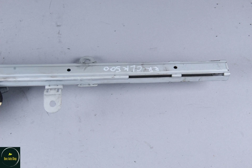 03-09 Mercedes W209 CLK500 CLK550 Cinturón Alimentador Motor Delantero Derecho Pasajero Foto 3 de 4