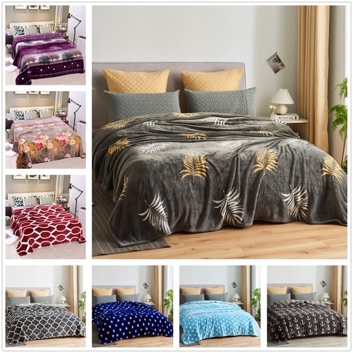 Geometric Blanket Microplush Blanket 