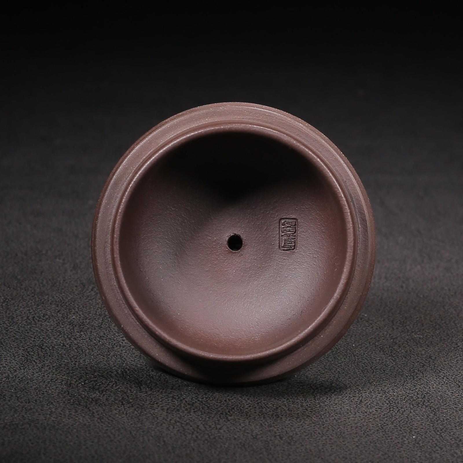 Yixing Zisha Clay Teapot Unique Pu Erh Oriental Sand Fired Pot Cloud Engraved