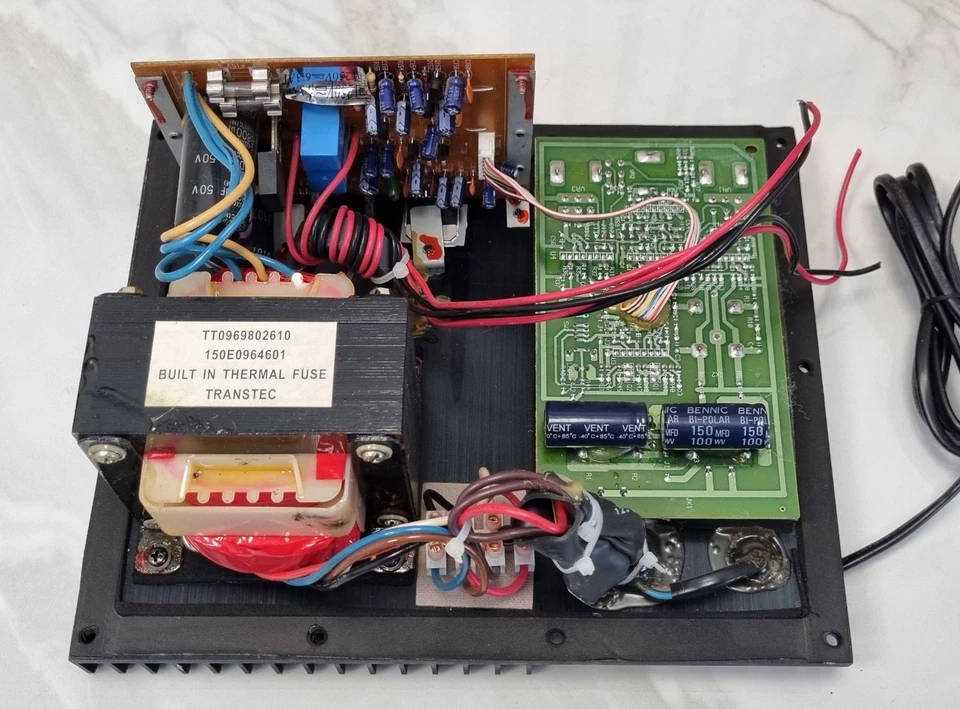Canton Subwoofer Aktivmodul Endstufe Einbauverstärker Aktiv Verstärker - Bild 3 von 3
