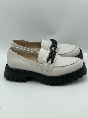 Vaneli Zefiro Women's Loafers 8M White Leather Moc Toe Casual Slip On Shoes