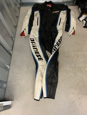 Motorrad dainese lederkombi Gr 52 Gebrauchtspuren