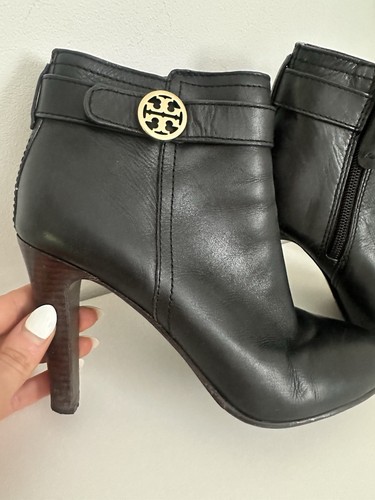 Tory Burch Size 8 Black Leather Ankle Boots Booties - Picture 3 of 6