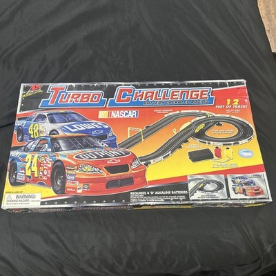 Vintage Racing Turbo Challenge NASCAR Slot Car Set #9441 - NEW Box Is Warn A Bit
