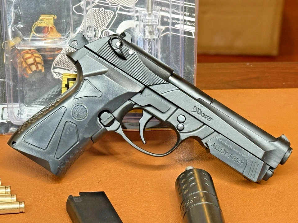 Mini Model Gun Beretta 90TWO Black Shell Eject 2 Tone 90 TWO Silencer Detailed - Image 3 of 4